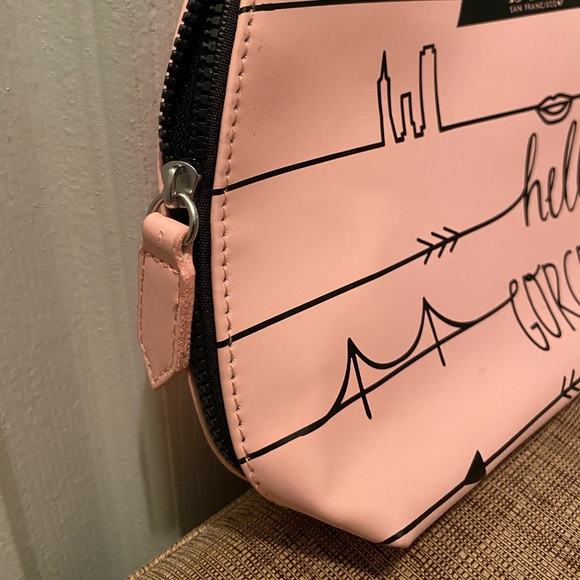 Benefit Cosmetics Hello Gorgeous Cosmetic Varsity Toiletry Travel Pink Bag. - Picture 3 of 7